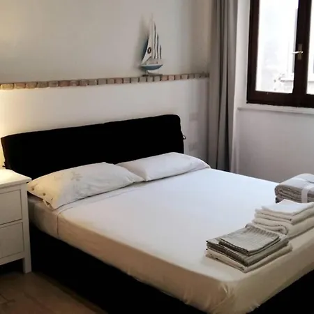 Cozy In The Center With Terrace Cagliari